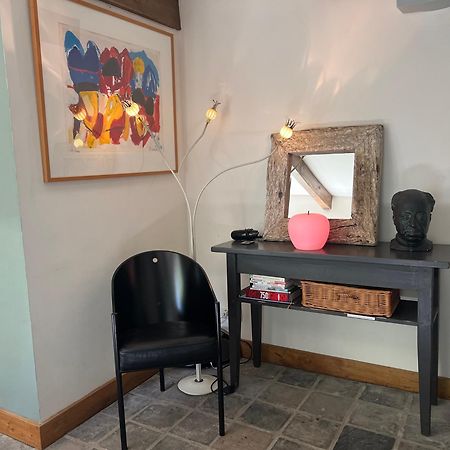 Apple Tree Cottage - Charming Home At Beautiful Canal In Our Idyllic Garden 고우타 외부 사진