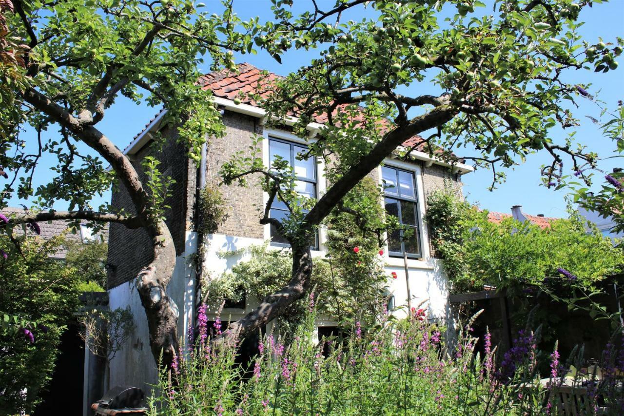 Apple Tree Cottage - Charming Home At Beautiful Canal In Our Idyllic Garden 고우타 외부 사진